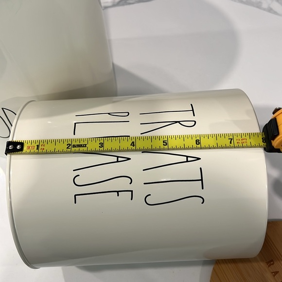 Rae Dunn🐾 DOG FOOD & TREATS PLEASE - Picture 8 of 16